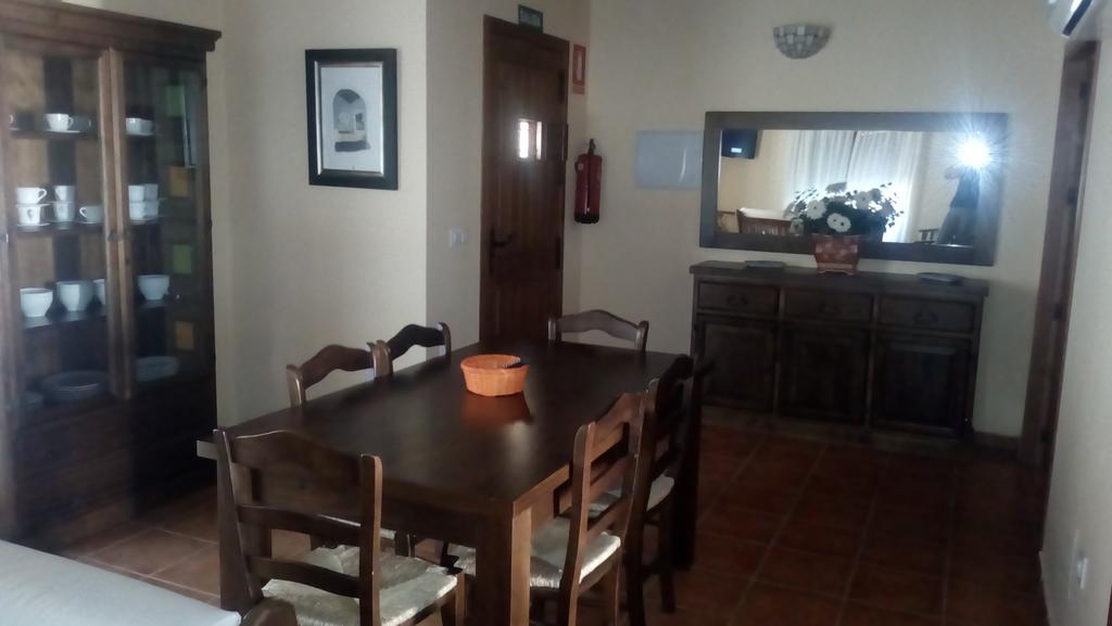 Apartamentos Rurales Casas De Los Maestros Talarrubias Eksteriør bilde