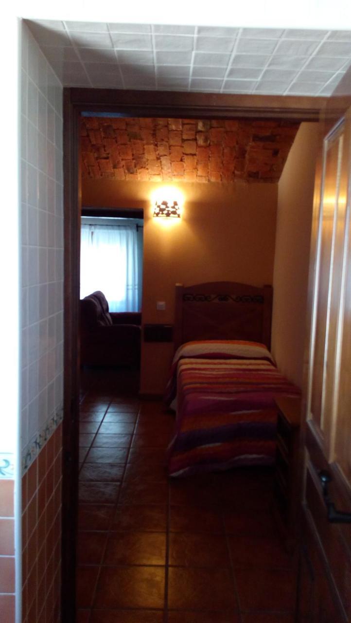 Apartamentos Rurales Casas De Los Maestros Talarrubias Eksteriør bilde