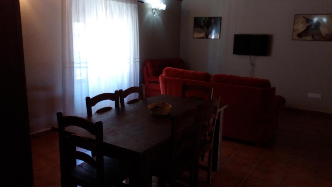 Apartamentos Rurales Casas De Los Maestros Talarrubias Eksteriør bilde